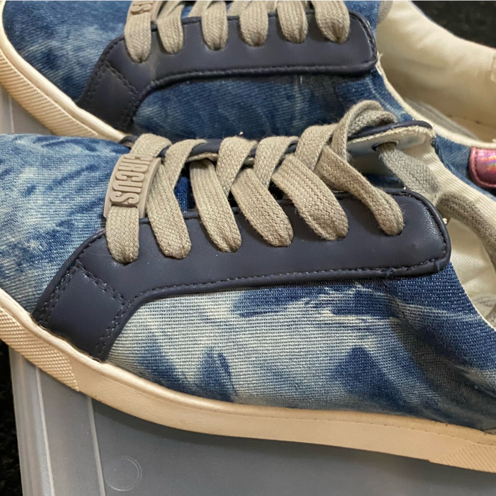 Circus by Sam Edelman Sneakers - Picture 3 of 10